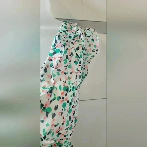 Annabella Confetti Splashed Cross Front Mini dress Size Large - Picture 5 of 10